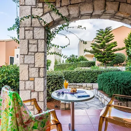 Aparthotel Pilot's Luxury Hersonissos (Crete)